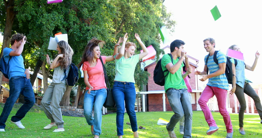 5 Things To Do To Have A Happy College Life For Girls